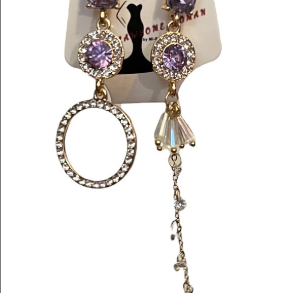 GORGEOUS LAVENDER CRYSTAL MISMATCHED EARRINGS WITH 925 SILVER POSTS - Picture 2 of 9